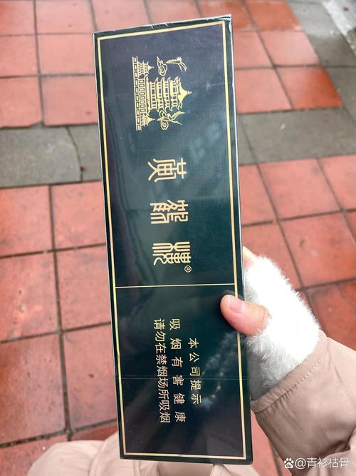 在武汉，高档香烟的销售通常在以下几种渠道进行